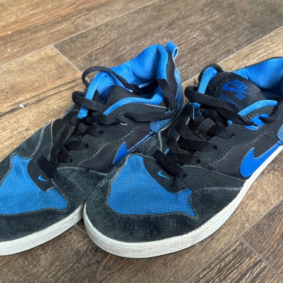 Nike | Shoes | Nike Sb Alleyoop Sneakers Blue Black | Poshmark display picture 2